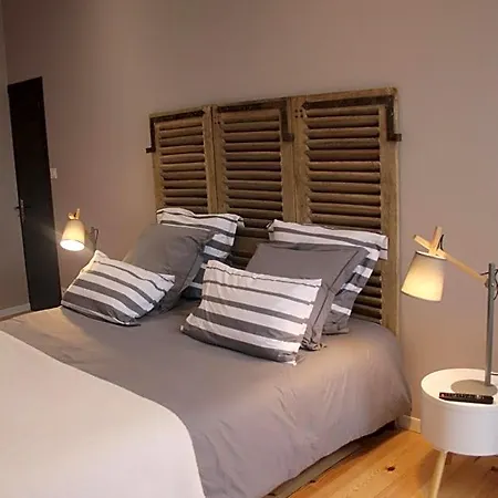 Bed and breakfast Domaine Du Bois Chaumet Couzon