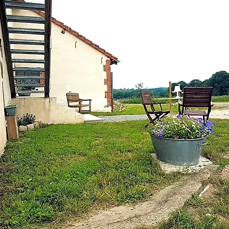 Domaine Du Bois Chaumet 3* Couzon