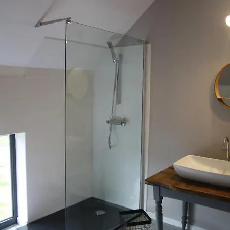 Domaine Du Bois Chaumet Bed & Breakfast